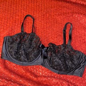Victoria’s Secret Black Lace Bra
